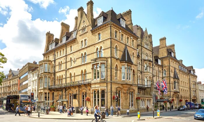 Luxury hotel in Oxford - The Randolph Hotel exterior, a 5-star hotel with elegant architecture, perfect for Oxford vacations. Historic hotel with stone facade and ornate details in the heart of Oxford, UK.